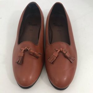 Allen Edmonds Slip on tassel loafer size 7.5